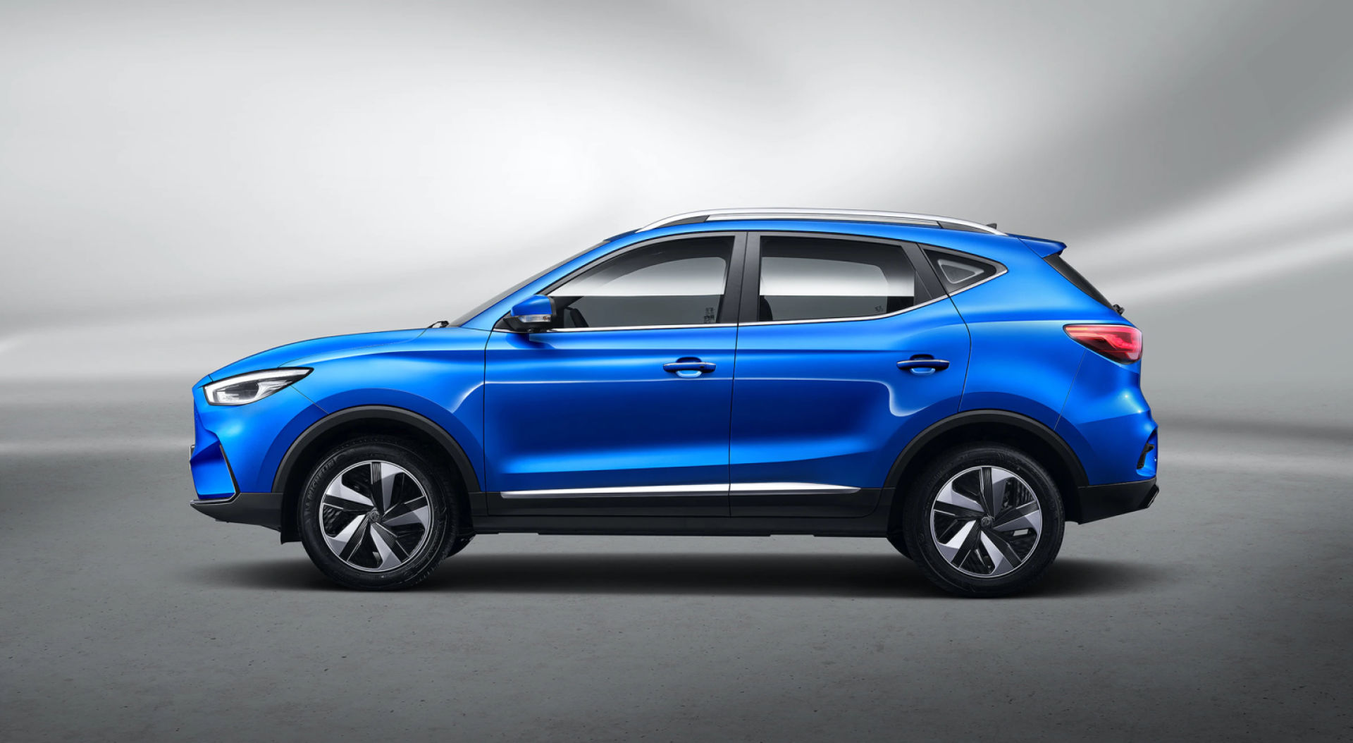 ZS EV - фото 2