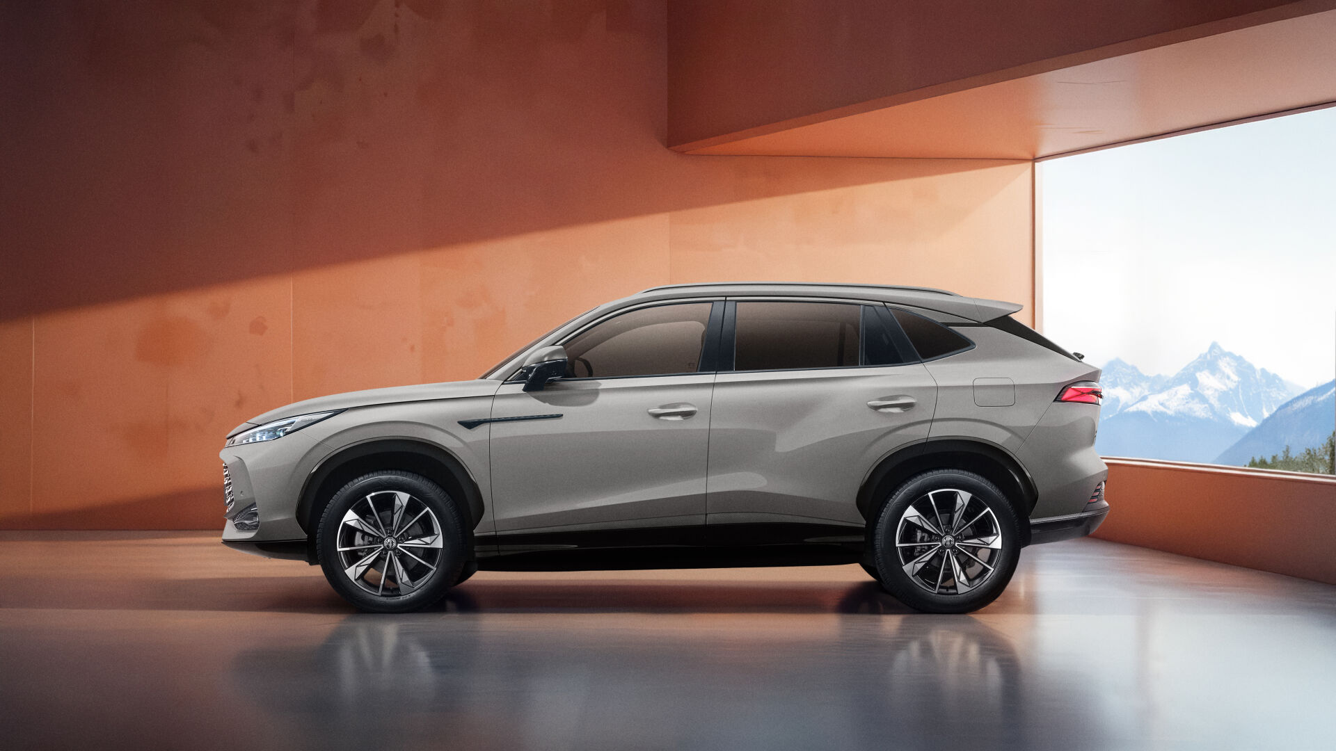 Новий MG HS HEV - фото